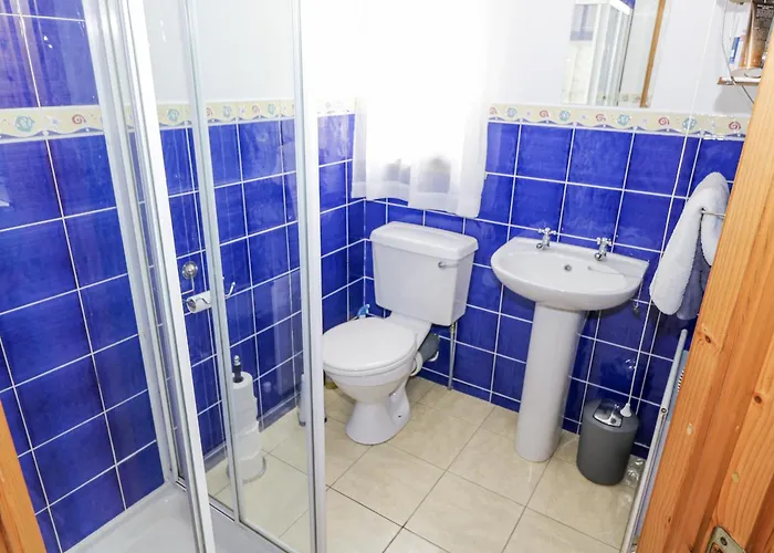 22 White Maples * Bundoran